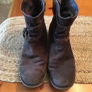 Born “Cross” distressed bootie